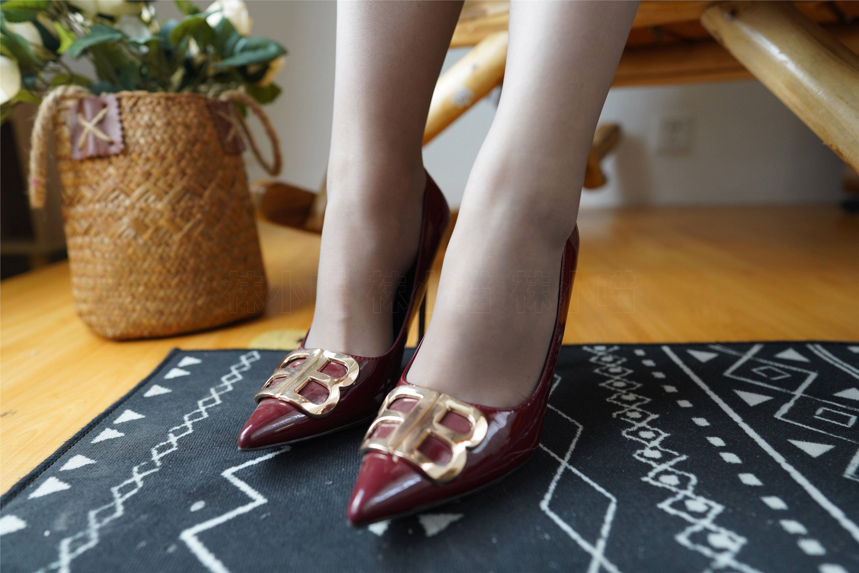 kittyWawa袜小喵  KT288 摇摇椅